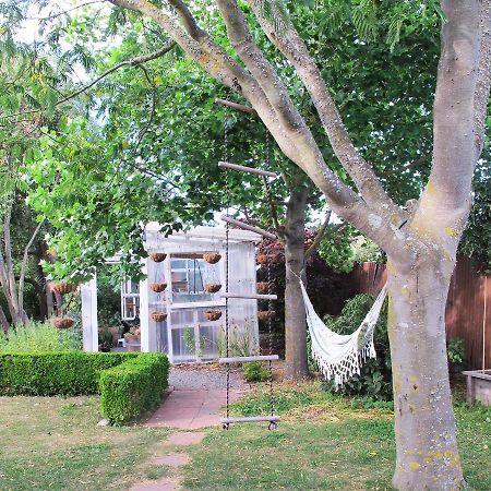The Old Vicarage Studio Bed & Breakfast Amberley Eksteriør bilde